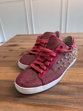 Red Crystal & Stud Embellished Women's Low-Top Sneakers